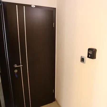 Apartman Nikolla 6 *